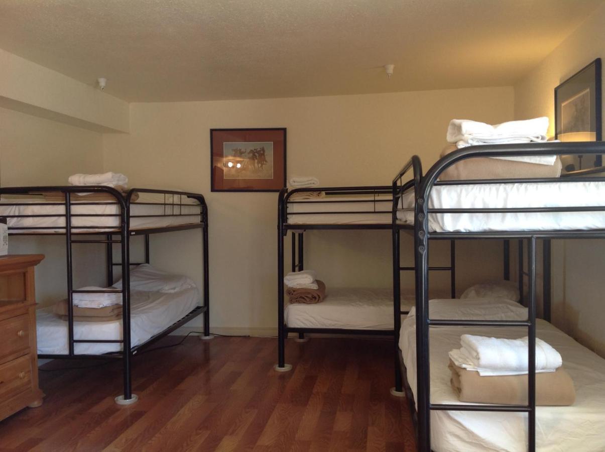 Whitney Portal Hotel And Hostel Lone Pine Buitenkant foto