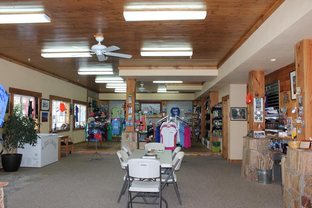 Whitney Portal Hotel And Hostel Lone Pine Buitenkant foto