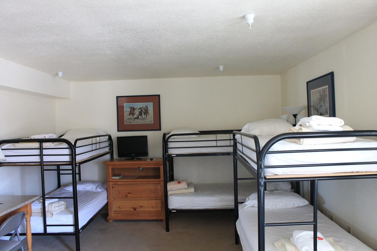 Whitney Portal Hotel And Hostel Lone Pine Buitenkant foto