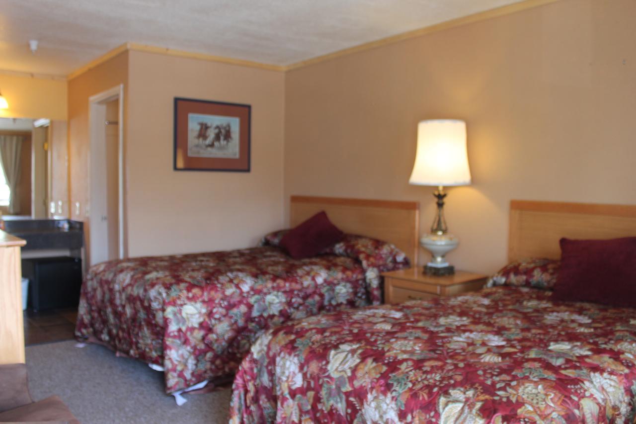Whitney Portal Hotel And Hostel Lone Pine Buitenkant foto