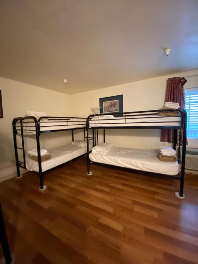 Whitney Portal Hotel And Hostel Lone Pine Buitenkant foto